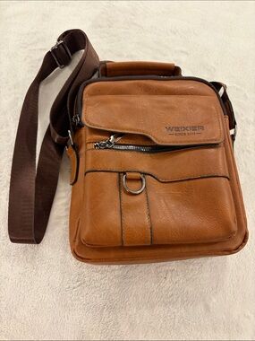 Weixier Tan Leather Messenger Bag for Men